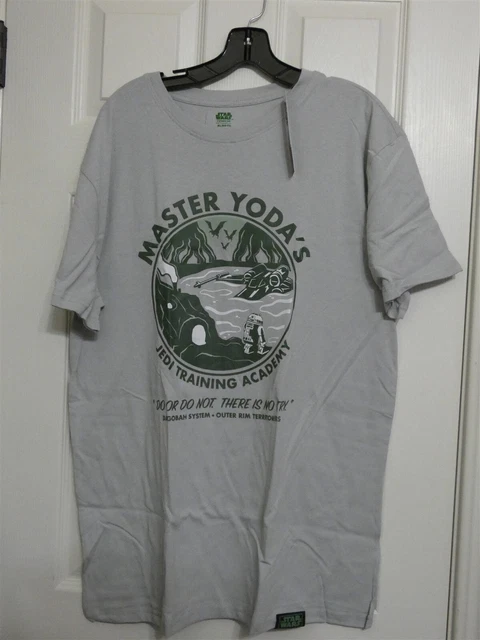 New with Tags Disney Star Wars Culturefly Degobah Jedi Training Academy TShirt