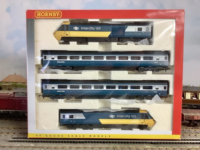 HORNBY R2296 HST intercity 125 Class 43, coaches Train Pack
