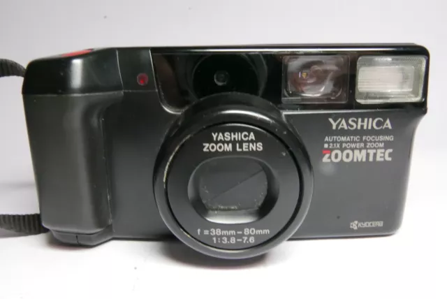 Yashica Zoomtec 35mm Auto Focus Compact 38-80mm Zoom Camera & Case 2