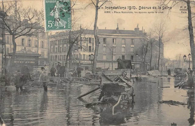 Cpa 94 Ivry Inondations 1910 Decrue De La Seine Place Nationale Les Epaves