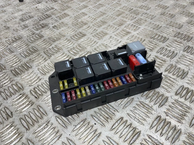 LAND ROVER FUSE Box Relay Carrier Fusebox 518957006 £39.99 - PicClick UK