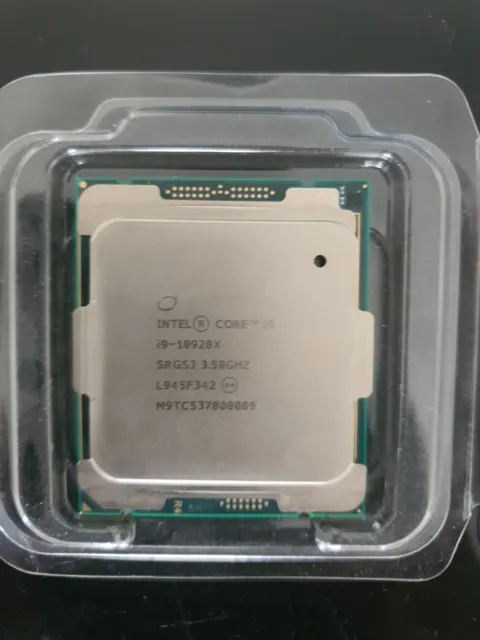 Intel Core i9 i9-10900X 10C/20T 14nm LGA2066 CPU, 3.7/4.5Ghz 165W  BX8069510900X