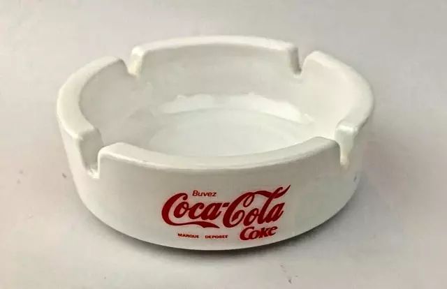 objets fumeur: cendrier publicitaire Coca Cola