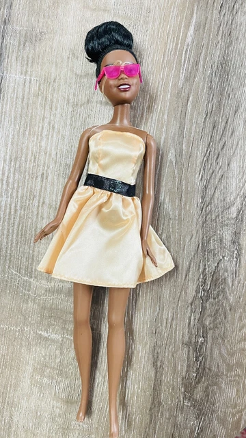 Mattel Barbie 1999 African-American doll
