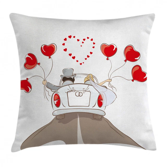 Mariage Housse de Coussin Couple de jeunes mariés en voiture