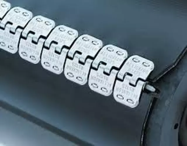 RS125J18/450NC Alligator Staple Lacing with Hinge Pins Box of 4 Sets
