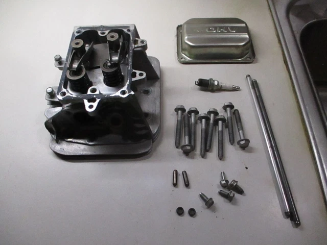 LEVANLIGHT | Kit De Couvercle De Valve De Moteur Turbo De 1,4 L Avec Joints, Boulons Et Bouchon De Remplissage D'huile | Compatible Avec Chevrolet Cruze Sonic Volt Trax Buick Encore Cadillac