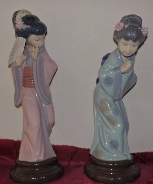 2 Piezas De Porcelana De Lladro 1978 Geishas Porcelain  Sculptures