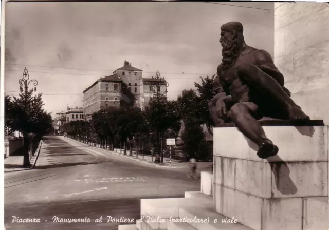 Cartolina Piacenza Citta'   B/N  Viaggiata  1951