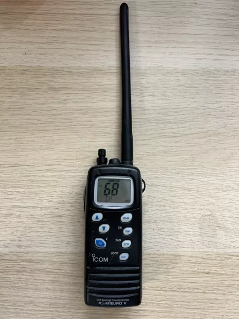 ICOM IC-M1 EUROV   VHF MARINO. No Yaesu, Vertex, Sailor, Midland, Horizon.