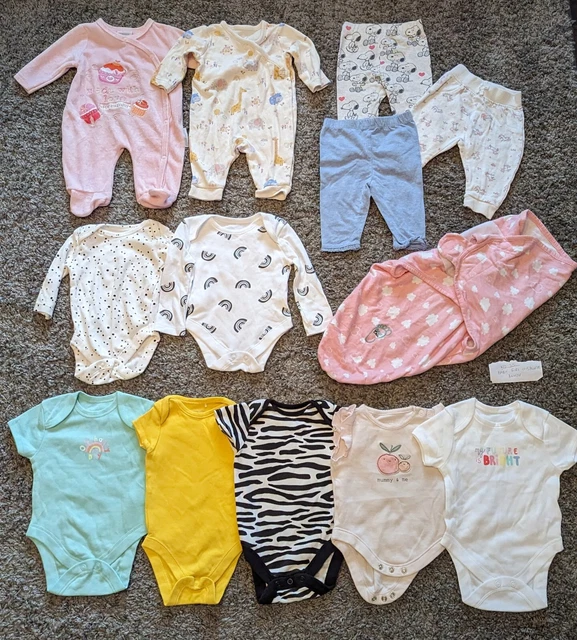 (N. 35) enorme bellissimo pacchetto vestiti bambina 0-3 mesi