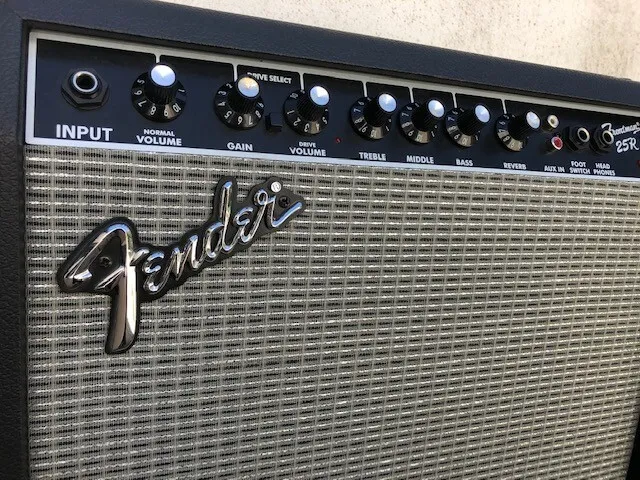 Ampli guitare Fender Frontman 25R,,,,,,,,,, stratocaster, télécaster reverb twin