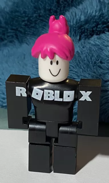 Roblox Girl Guest W/ Pink Hair Series 1 Mini Figure 2.75” Toy