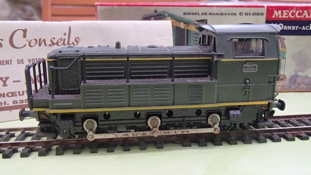locotracteur c 61006 de marque Hornby fonctionnel plus boîte