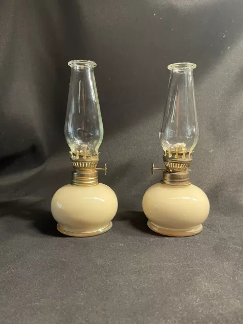 Vintage 8” lamplight farms oil lamp Made in Italy Matching Pair Set