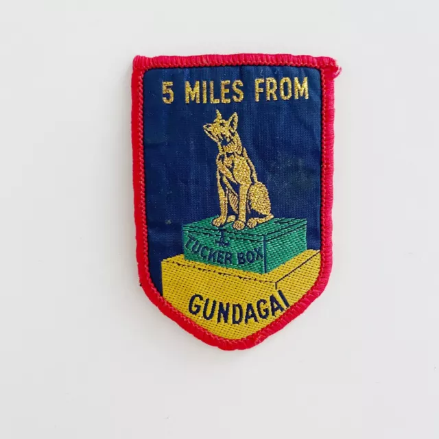 5 Miles From Gundagai Dog Tucker Box Souvenir Vintage Sew On Patch Badge