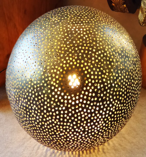 Lampe laiton lampadaire boule ronde étoiles bronze or antique art éclairage