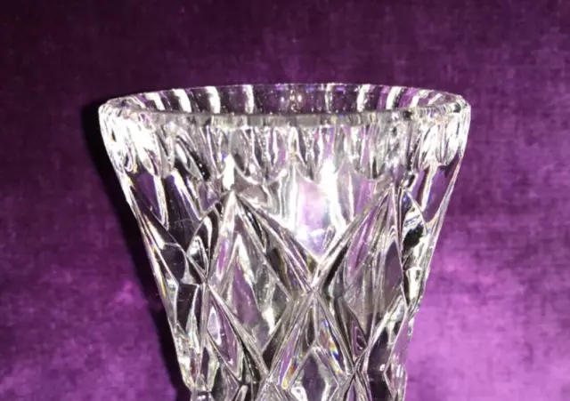 TALL & SLENDER CUT CRYSTAL GLASS VASE PERFECT FOR FLOWER ARRANGEMENT 21.5cm VGC 3