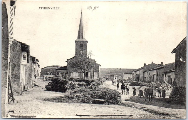 54 ATHIENVILLE - vue du centre du village