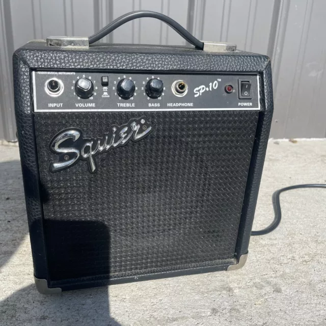 Fender Squier SP-10 Portable Amplifier 22W 120V-60HZ Electric Guitar Amp BN