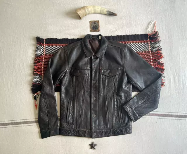 Levi's buffalo leather trucker jacket deals