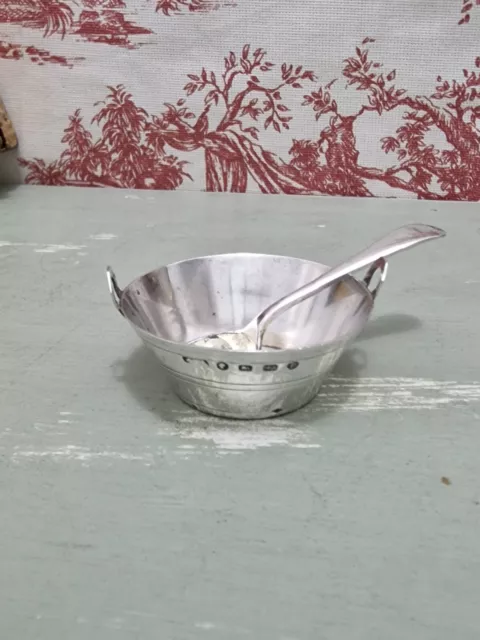 Antique Silver Salt Bowl 1890-91 With Harrison Bros Spoon 1902-03