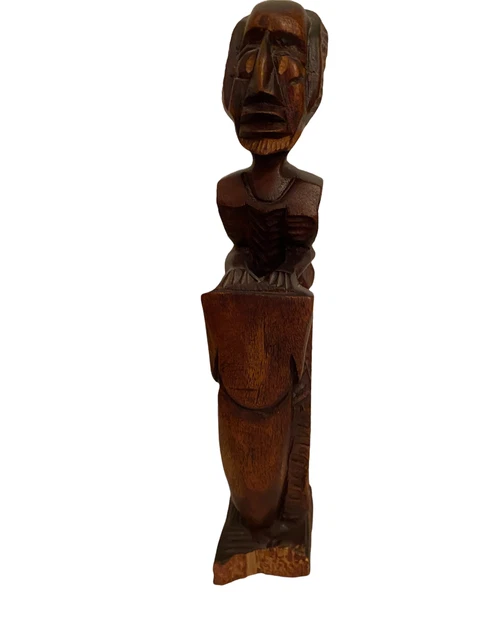 STATUETTE EN BOIS sculptée à la main africaine vintage, homme portant
