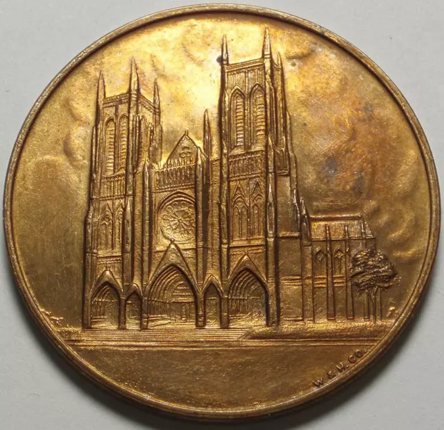 New York SOUVENIR of PILGRIMAGE "Medal" CATHEDRAL CHURCH of ST. JOHN THE DIVINE