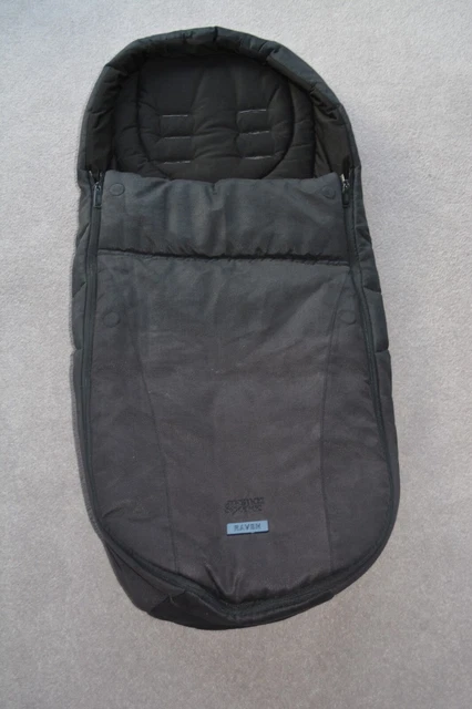 Mamas and Papas Black RAVEN Pram Cold Weather PLUS Footmuff Cosytoes