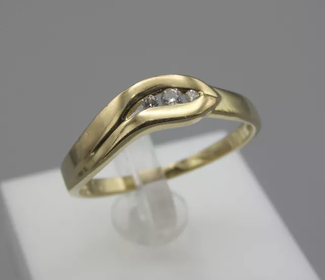 schöner Goldring 333 Gelbgold Zirkonia Ring 58