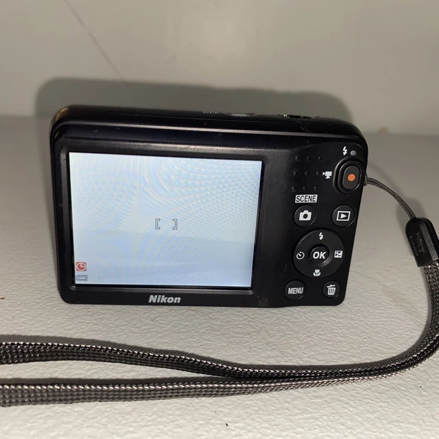 Nikon Coolpix A10 16.1MP - 5x Zoom Tested Working Mint Condition Wrist Strap AA