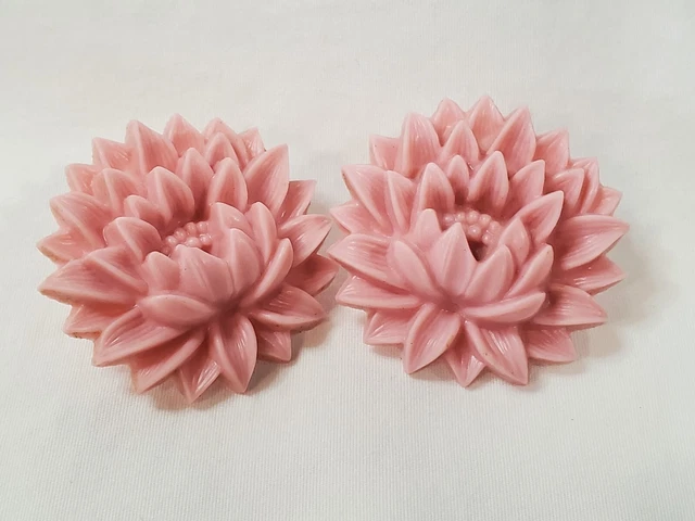 Vtg Set Molded Plastic Flower Curtain Drapery Pins Pullbacks Light Pink Dahlia