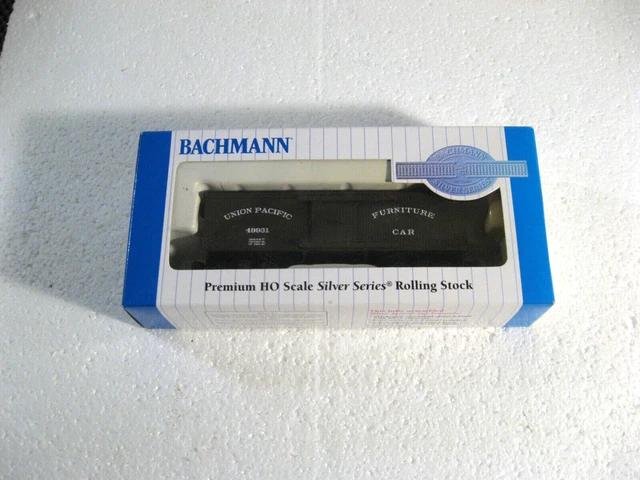 Ho  Scale Bachmann Silver Series Union Pacific Old Timer Furniture Boxcar!