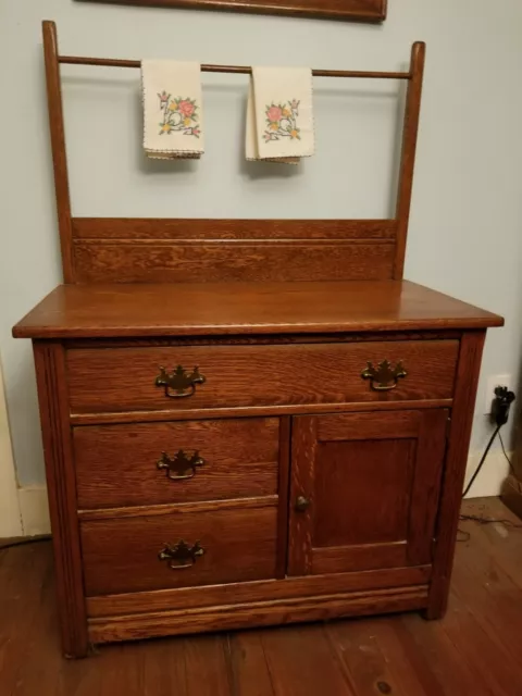 Antique Wash Stand with towel bar