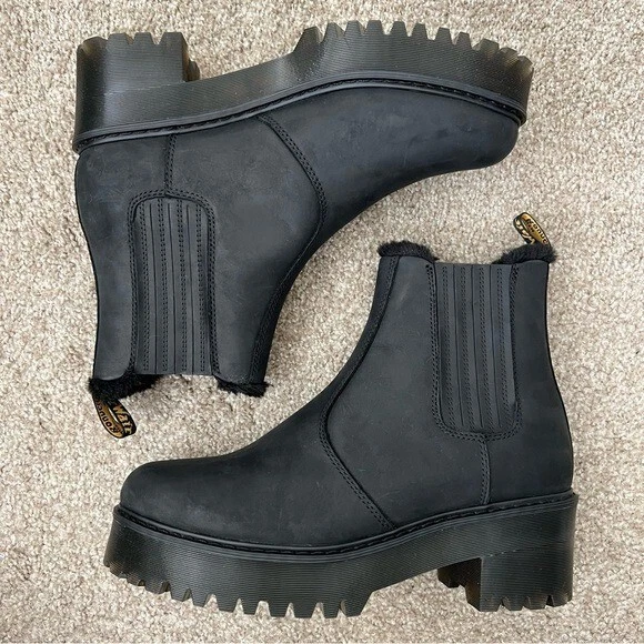 NEW Dr. Martens Rometty Faux Fur Leather Chelsea Boots in black size 11
