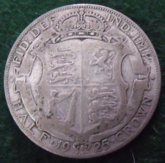 1925 GEORGE V SILVER HALF CROWN  ( 50% Silver )  British 2/6 Coin.   346
