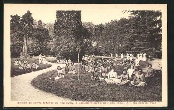 CPA Beaumont-en-Veron, Pontourny Convalescence House, A Corner of the Park