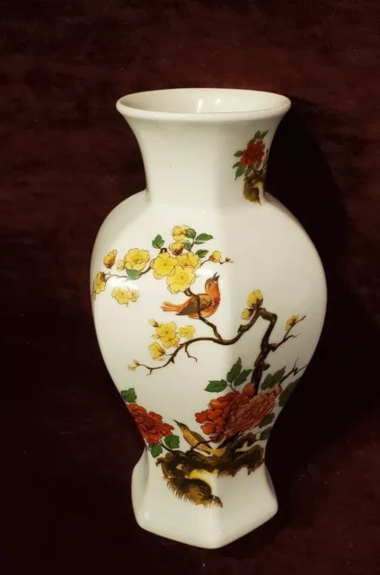 Bareuther Waldsassen Bavaria Germany Hexagonal 9-3/4" Vase Birds