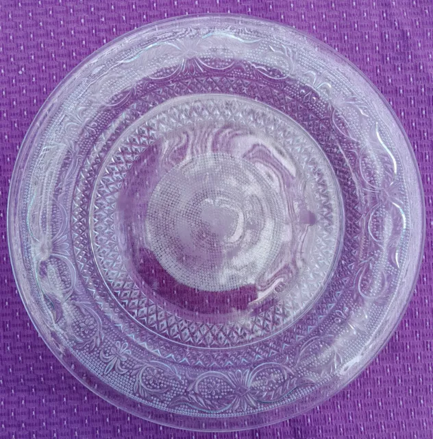 Vintage: Antique Signed KIG MALAYSIA Glass Plate Flower of Lys Decor.