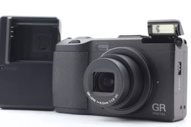 【 NEAR MINT 】 Count 2093 RICOH GR Digital IV 10.4MP Camera Black From JAPAN #993