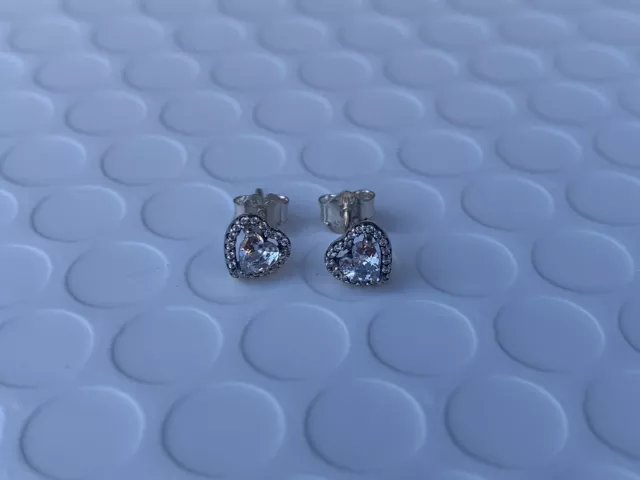 BRAND NEW Genuine Pandora Sparkling Elevated Heart Pave Stud Earrings 298427C01