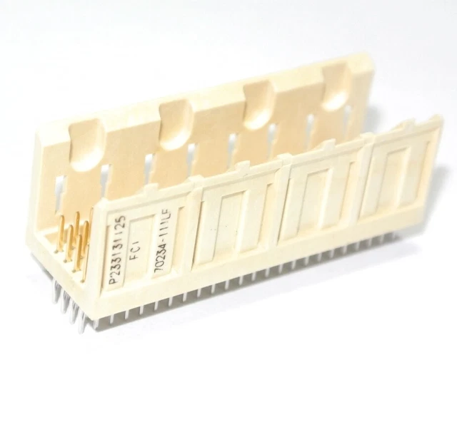Connecteur Amphenol Référence U77A661M307 - Neuf Sous Emballage D'origine [1 Pièce]