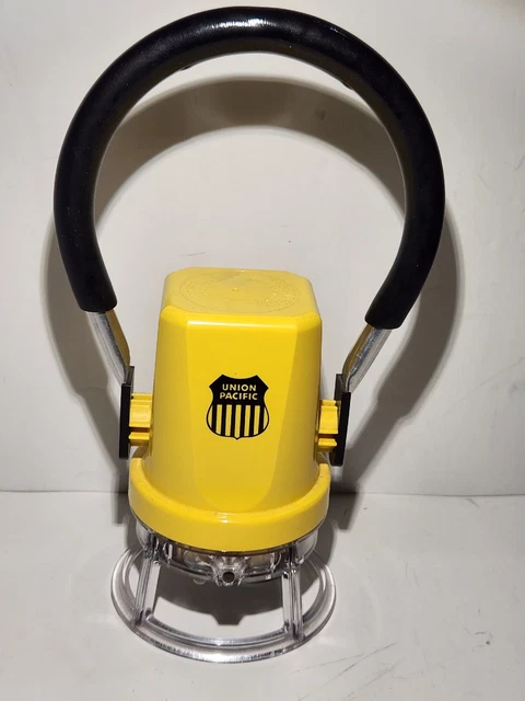 Vintage Starlite 292 Star Headlight Lantern Union Pacific Railroad Yellow
