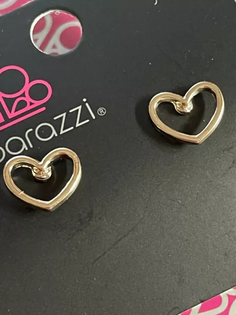 Paparazzi Ladies Girls 💖 Gold Heart  💖 Post Back  Earrings 🔥 NWT