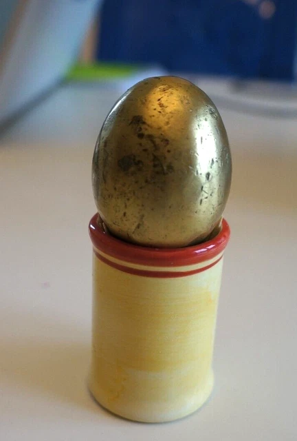 Coupe-œuf Ancien En Métal Doré - ROD - Fabrication Française