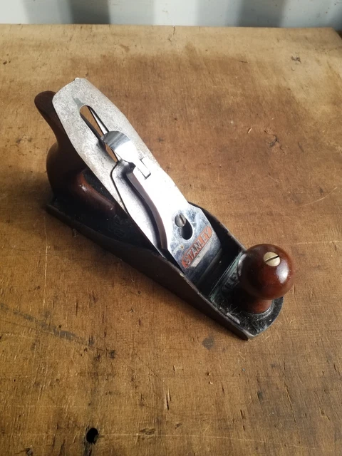 Vintage Stanley Bailey No 4 Smoothing Plane Woodworking Carpenter Joiner