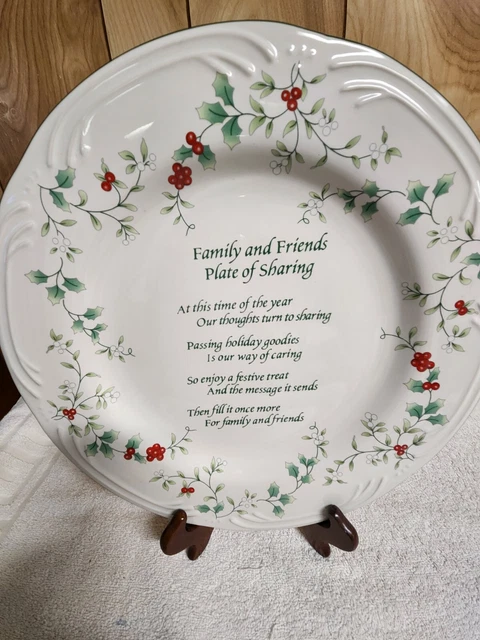 Pfaltzgraff Winterberry Christmas Family & Friends Plate Of Sharing