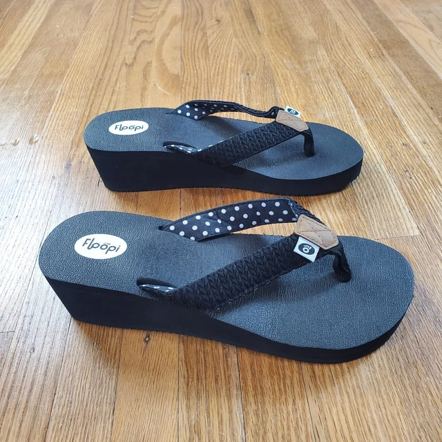 Floopi Yoga Flip Flops Sandals Womens Sz 8 Slip On Wedge Black NEW NWOB (TD1)