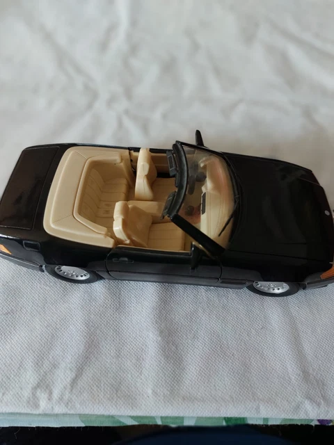 VOITURE 1:43 MAISTO Mercedes-Benz SL Class neuve boite EUR 4,97 - FR
