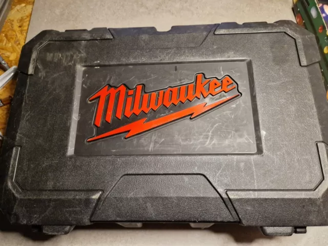 Milwaukee C12PC-201C Cordless Pipe Cutter Case Only Black And Red